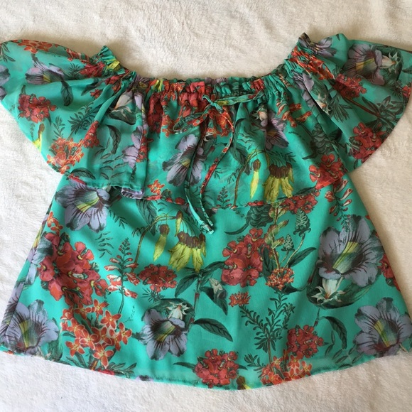 Decree Tops - Decree Off Shoulder Floral Ruffle Top